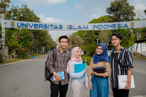 Universitas Tertua di Indonesia