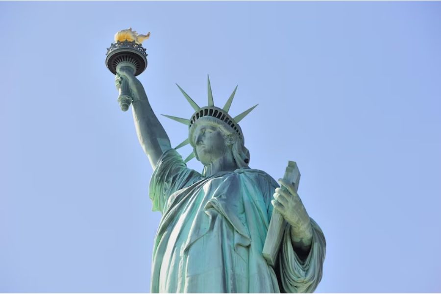 patung liberty 